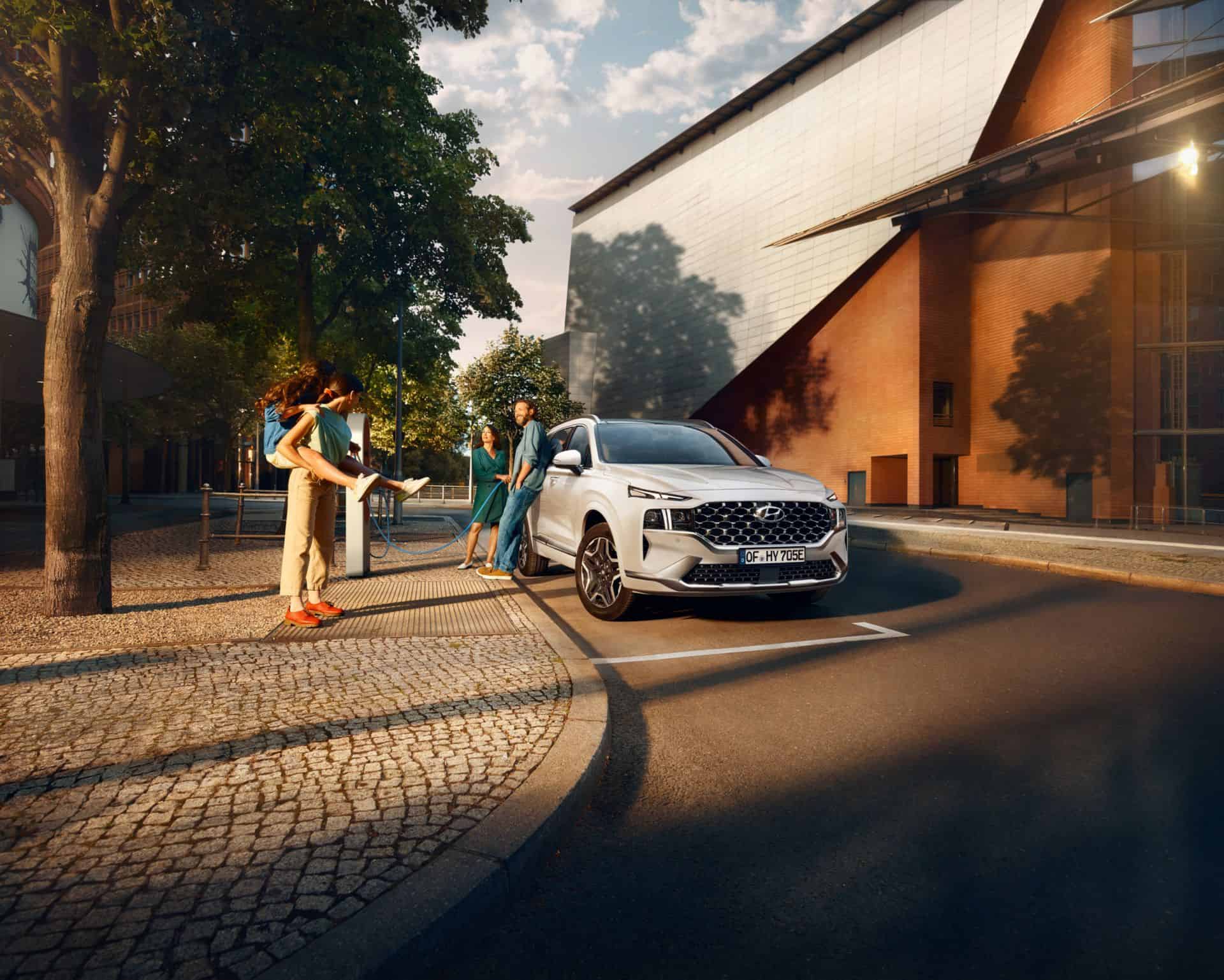 santa-fe-plug-in-hybrid